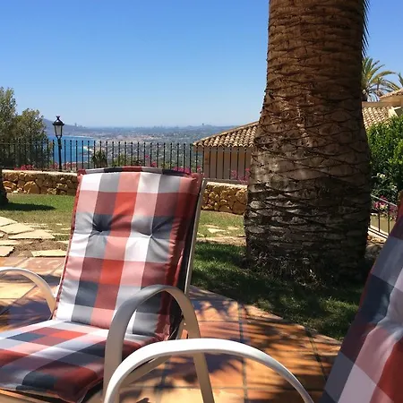 阿乐马尼亚别墅 阿尔啼